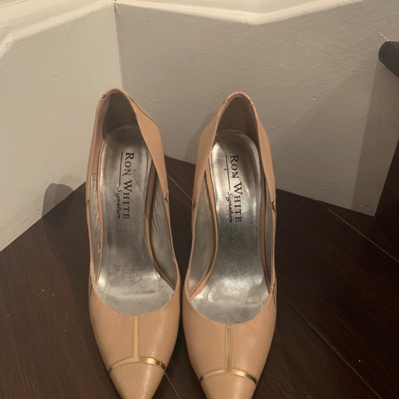Ron White Blush and Gold Pumps - Picture 3 of 6
